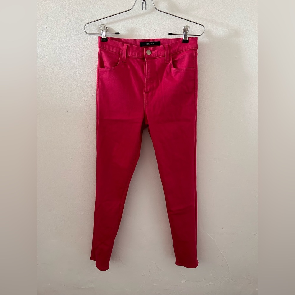 J BRAND - Women’s Alana High Rise Crop Skinny in Coated Dizzy Pink - 27